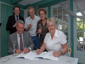 Ondertekening contract Rabobank