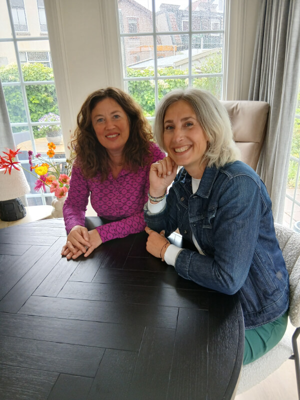 Helma en Iris, coördinatoren bij Hospice de Schelp in Krommenie